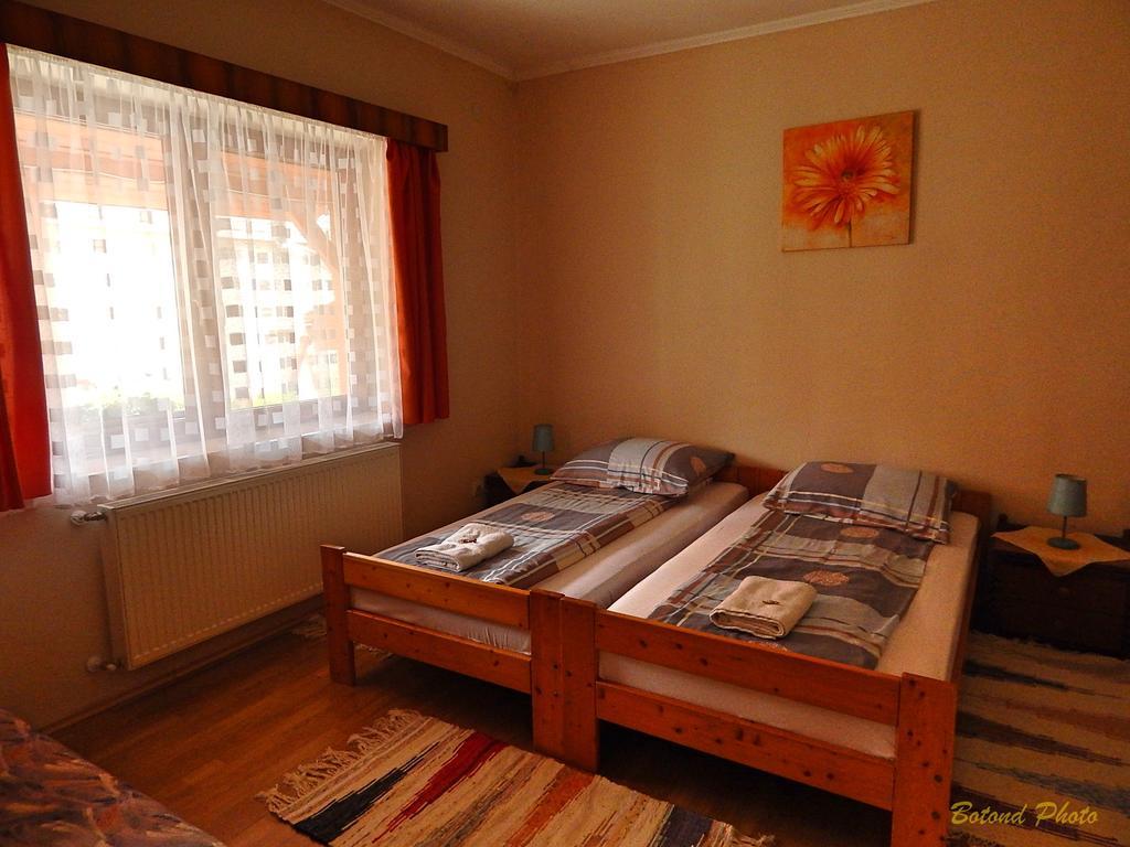 Sator-Hegy Vendeghaz Hotel Abaújszántó Екстериор снимка